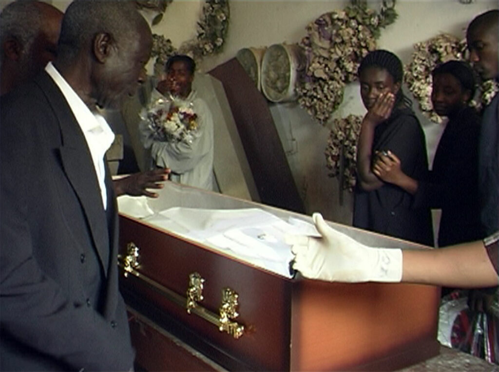 obsèques Mbali, Namibe / Rina Sherman