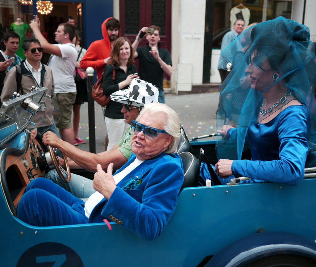 Michou et Mlle Callas à la Vachalcade / photo témoin tournage / Claire Willeman